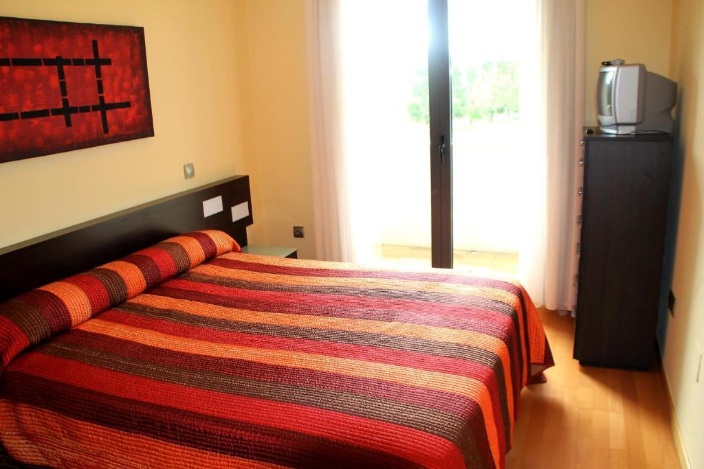 Apartahotel Ribera Arroyo de la Encomienda Bagian luar foto