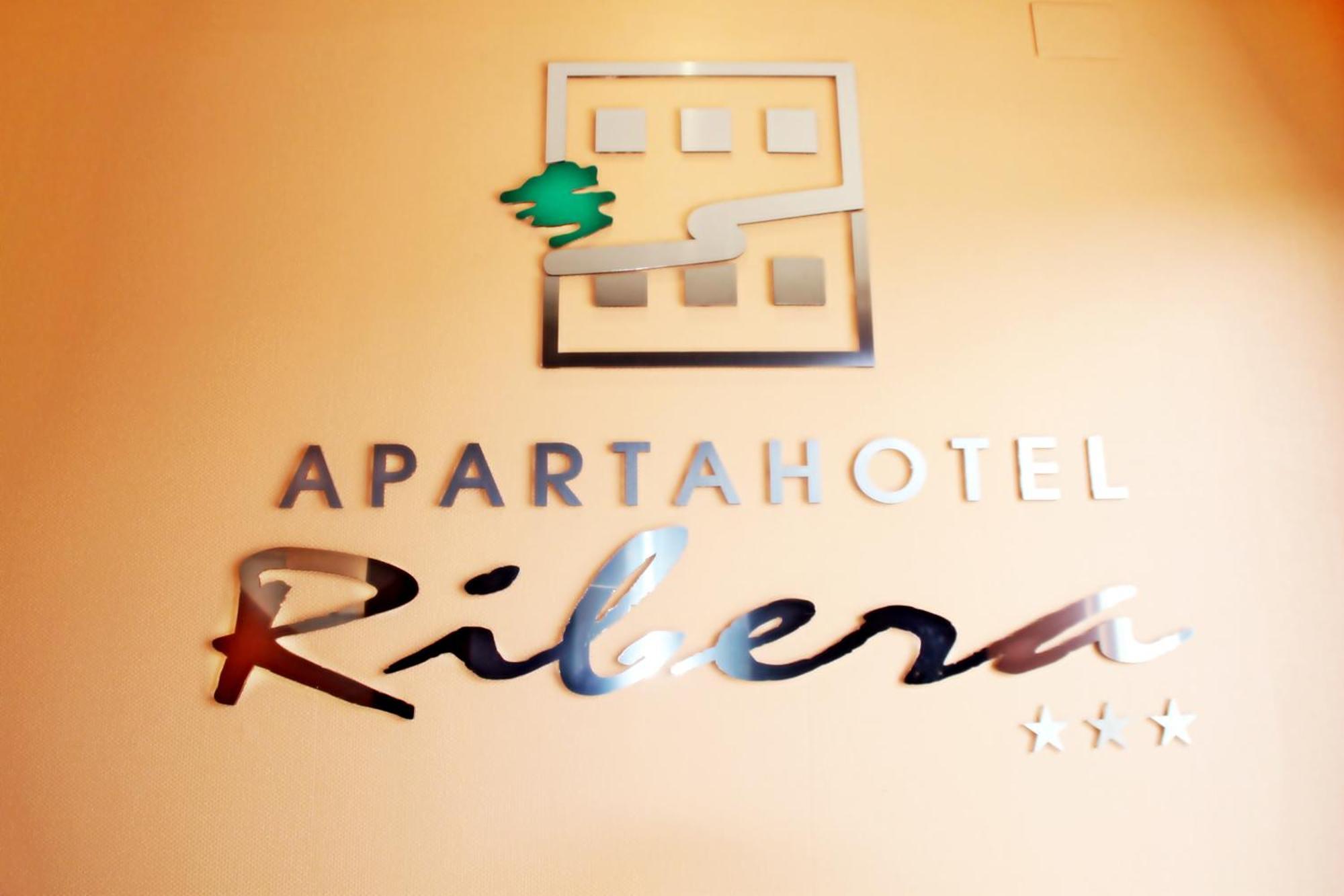 Apartahotel Ribera Arroyo de la Encomienda Bagian luar foto